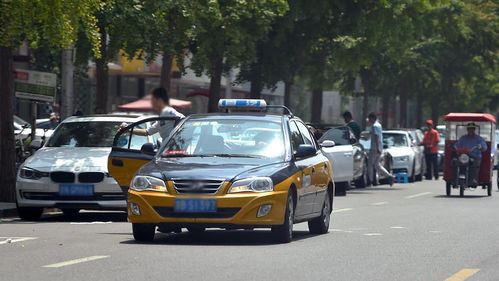 車輪上的堅守 出租車司機的辛勞與擔當